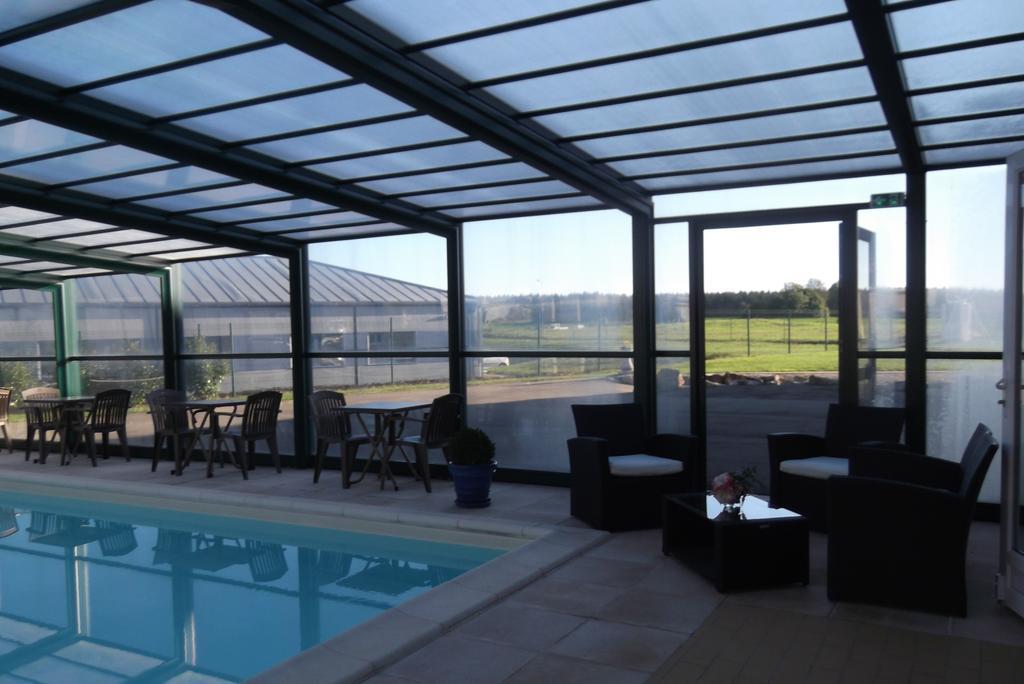 Jum'hotel Saints-Geosmes Exterior foto